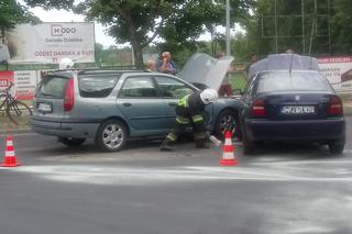 Zderzenie dwóch aut w podbydgoskim Żołędowie! [ZDJĘCIA]