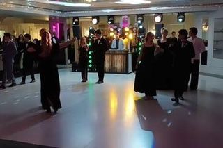 Studniówka I LO w Rybniku. Maturzyści tańczyli do białego rana