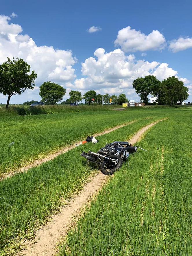 Koszmarny wypadek w Kończewicach pod Chełmżą. Nie żyje młody motocyklista