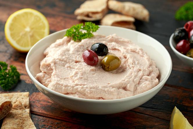 Taramasalata - przepis, jak zrobić grecką pastę z ikry i chleba?