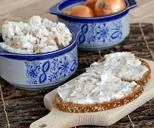 Rewelacyjny patent na smalec z piekarnika. Sposób Tomasza Strzelczyka to prawdziwy game changer