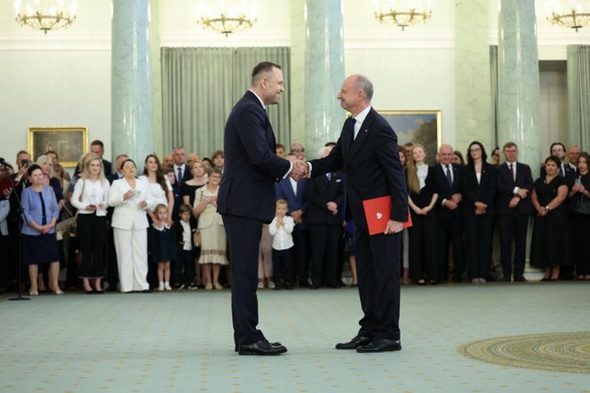 Powołanie ministrów w kancelarii Nawrockiego