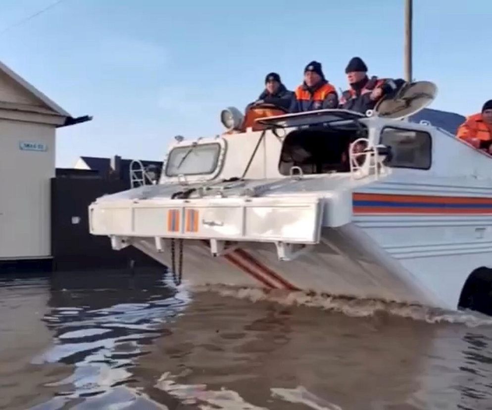 Rosyjskie miasto znika pod wodą. Pękła tama na Uralu