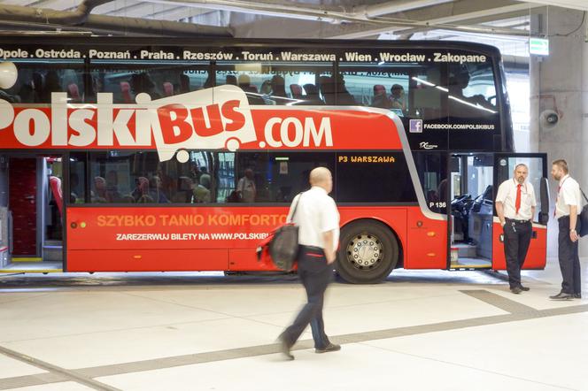 Polski Bus znika z polski - co dalej z przewoźnikiem?