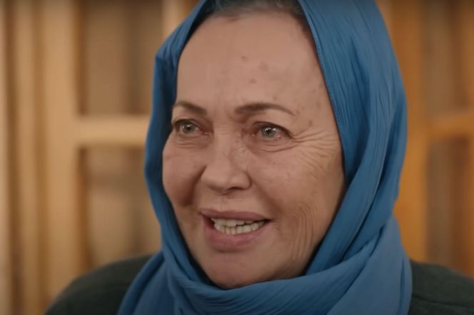 Babcia Zumrut zrozumie, że jej rodzina wyjeżdża z farmy 