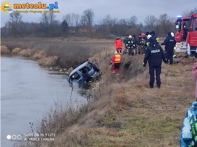 Wjechał do rzeki i zniknął