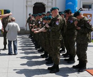  15 Edycja kremówki papieskiej. 