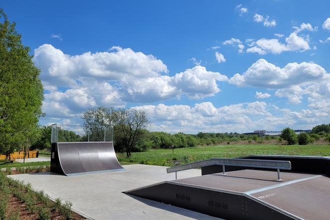 Mieszkańcy chcą usunięcia skateparku za ponad 200 tys. zł. Przeszkadzają im hałasujące na nim dzieci