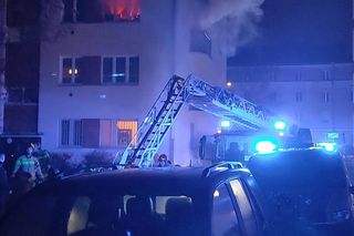 Tragiczny pożar w środku nocy na Grochowie. Strażacy nie zdążyli