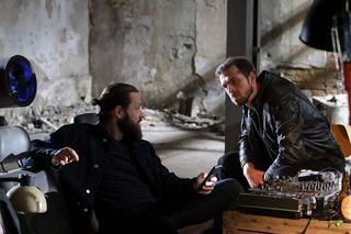 	M jak miłość odc. 1784. Robert (Kamil Drężek), Rafalski (Paweł Wolsztyński)