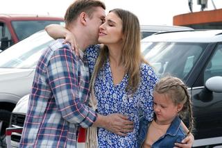 Barwy szczęścia, odc. 2735: Klara (Olga Jankowska), Hubert (Marek Molak), Marysia (Nina Szumowska)