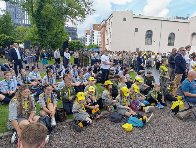 81. rocznica Powstania Warszawskiego. Prezydent Duda wręczył odznaczenia powstańcom