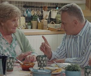 M jak miłość odc. 1886. Barbara (Teresa Lipowska), Artur Rogowski (Robert Moskwa)