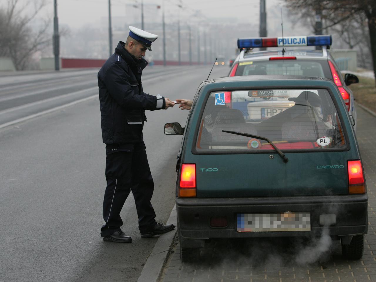 Policja zabiera 7 praw jazdy dziennie!