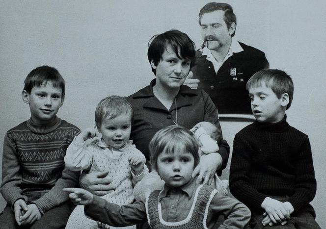 Danuta Wałęsa z dziećmi