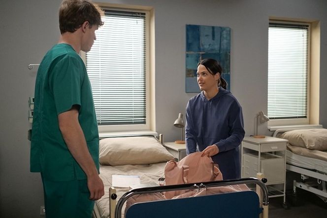 Pierwsza miłość, odcinek 3966: Julita (Dagmara Bryzek), Radek (Karol Biskup)