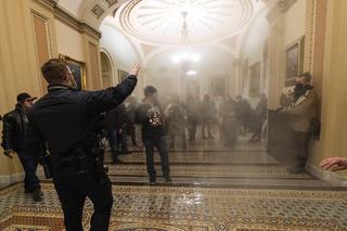 Dwóch Polaków najechało Kapitol! Jeden to policjant