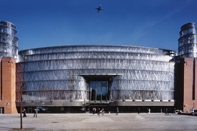 Stary Browar powstał w wyniku rewitalizacji i rozbudowy XIX-wiecznych zabudowań Browaru Huggera