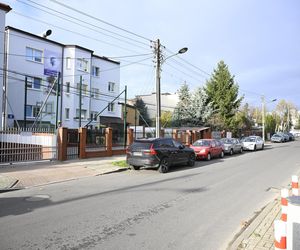 Porywacze dzieci grasują w Warszawie?! „Próbowali nakłonić 9-latka, żeby wsiadł do auta”. Rodzice przerażeni