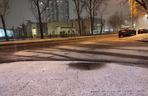 Atak zimy w Warszawie. Śnieżyca sparaliżowała drogi w stolicy