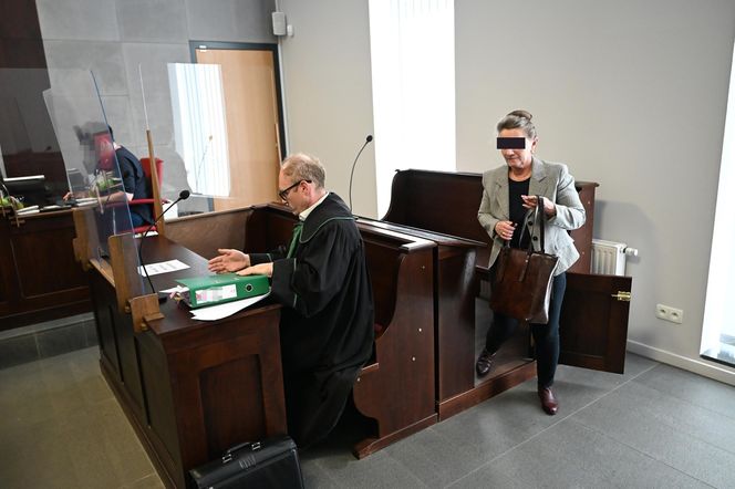 "Zaszczepiła" 40 dzieci nieznanym preparatem, narażając ich życie i zdrowie. Emerytowana pielęgniarka stanęła przed sądem