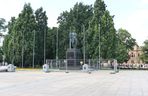 Pomnik Józefa Piłsudskiego w Lublinie ogrodzony
