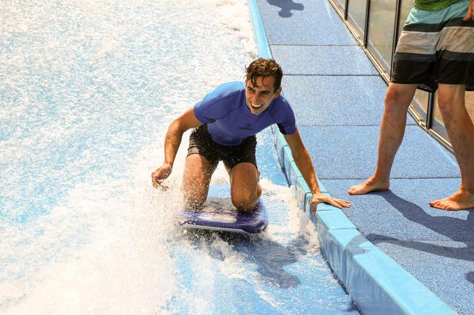 Surfing w Aquaparku