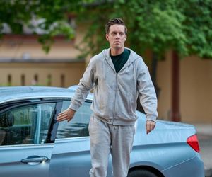 Na Wspólnej odc. 4061. Darek Żbik (Michał Mikołajczak)