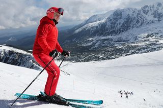 Andrzej Duda ruszył na stok z narciarką alpejską! Jak wypadł?