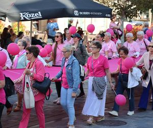 W centrum Lublina królował róż! Przez miasto przeszedł Marsz Różowej Wstążki