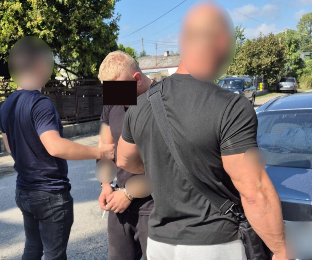 Dwa zatrzymania w Warszawie. Magazyn wypełniony narkotykami