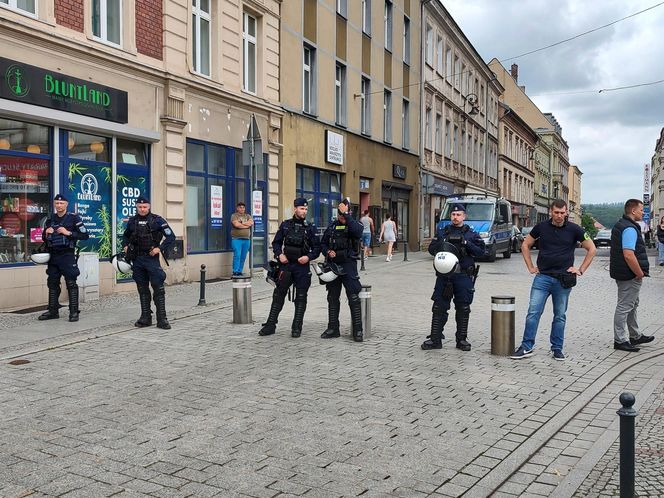 Pikieta Ruchu Obrony Granic w Wałbrzychu