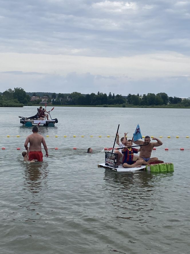 Kraśnickie Mistrzostwa w Pływaniu na Byle Czym
