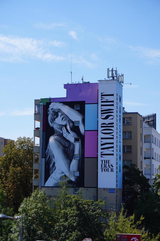 Mural Taylor Swift w Warszawie