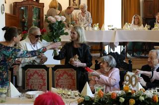 Zofia Kucówna szampańskie urodziny w Domu Artystów Weteranów Scen Polskich w Skolimowie