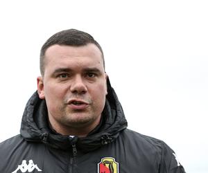 Jagiellonia z pięcioma kolejnymi porażkami, trudno nie złorzeczyć. Ale Adrian Siemieniec pewnych słów unika [ROZMOWA SE]