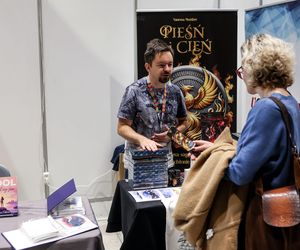 Targi Książki w Katowicach to okazja do zdobycia autografów pisarzy