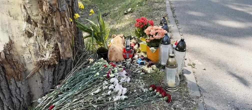 Trzech mężczyzn spłonęło żywcem. Tak wygląda miejsce tragedii. Poruszający gest dla zmarłych