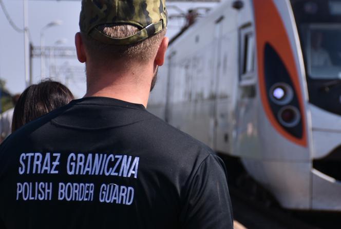 Kontrola pograniczników w pociągu