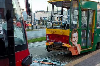 Dwa tramwaje zderzyły się w centrum Łodzi. Są ranni