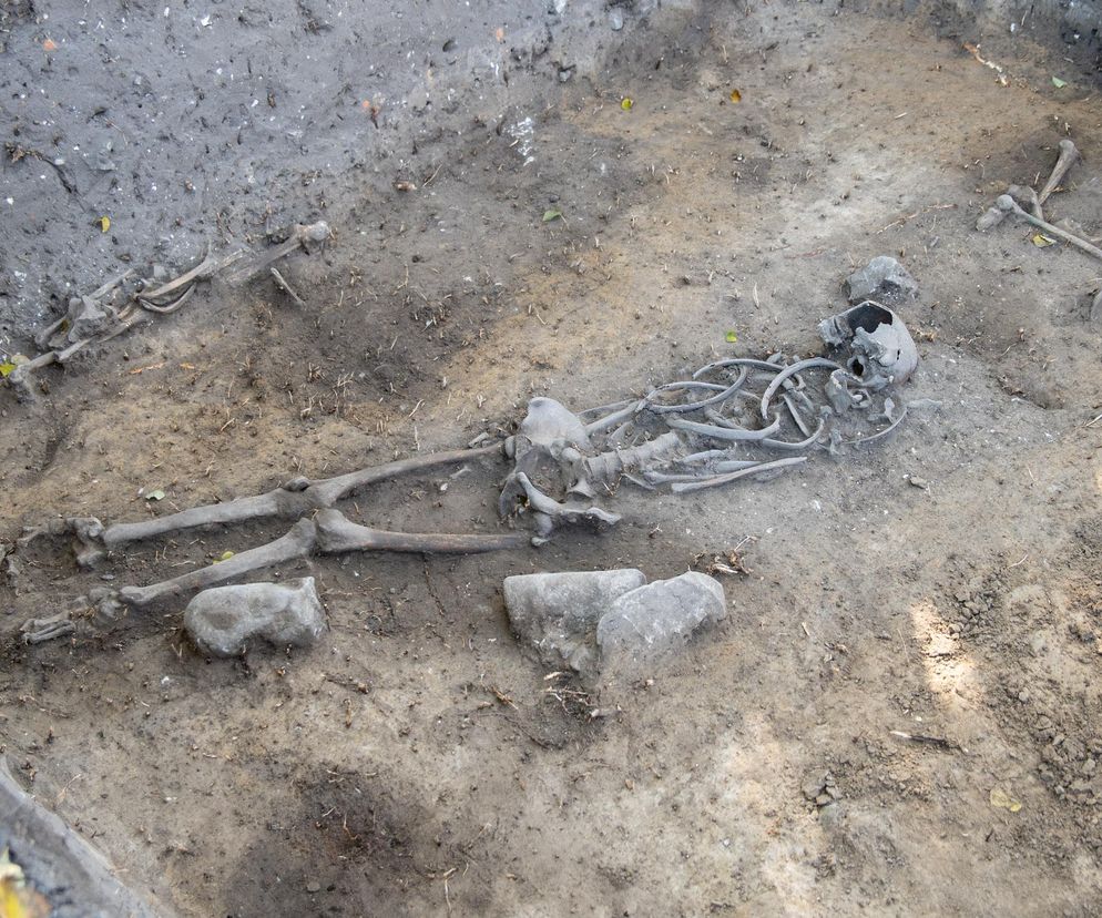 Sensacyjne odkrycie w Tumie. Archeolodzy odkopali groby sprzed tysiąca lat!