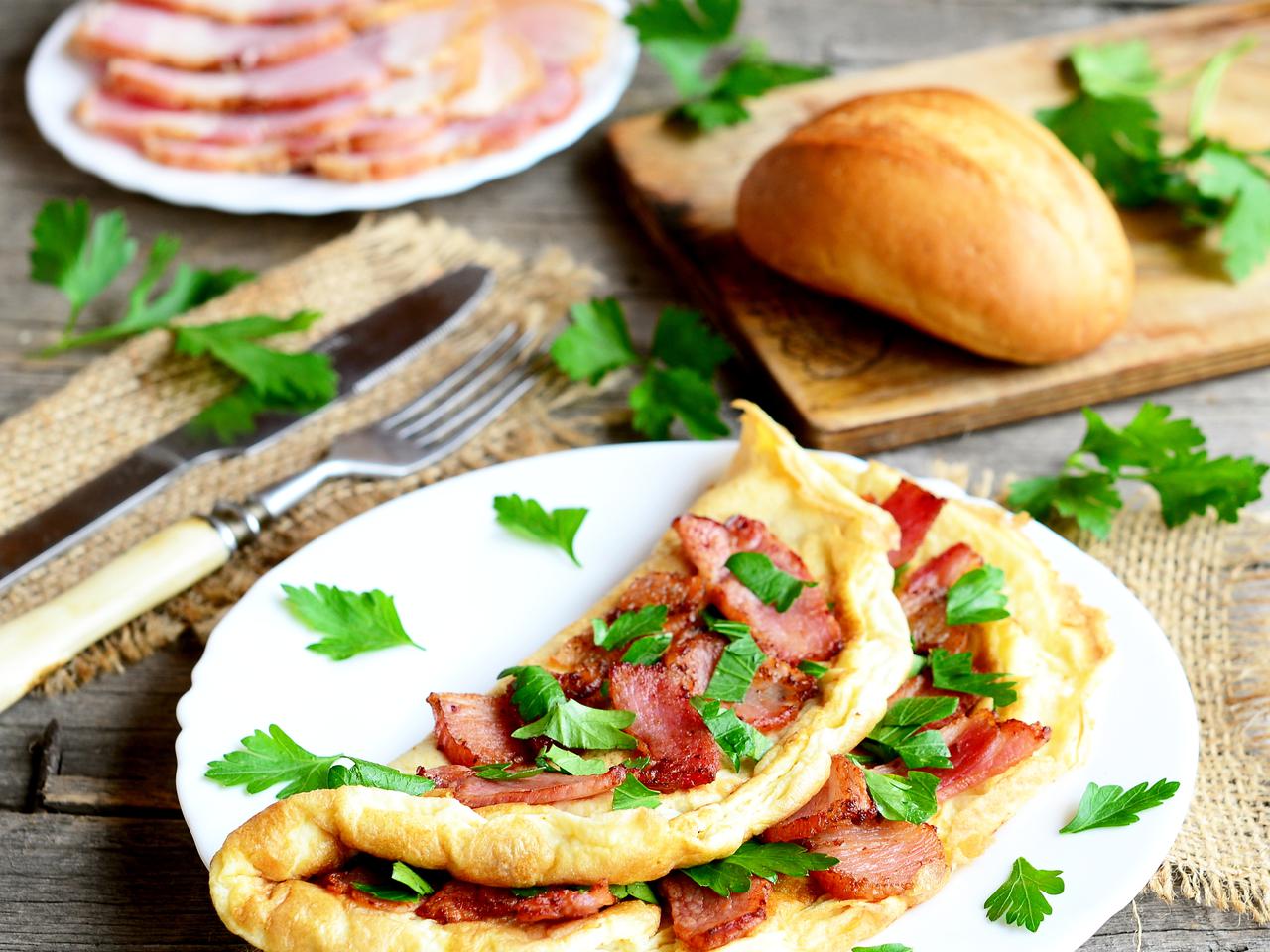 Wytrawny omlet - przepis na śniadanie