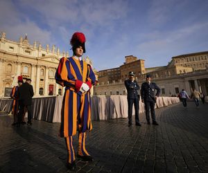 Snajperzy na dachach w Watykanie. Nadzwyczajne środki