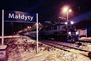 Lód na torach, pociągi utknęły na trasie. Potężne opóźnienia