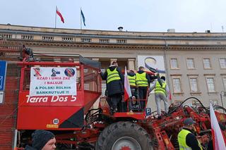  Hasła z protestu rolników we Wrocławiu. Głód poczujesz, rolnika uszanujesz!