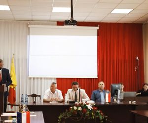 Powiat makowski ma... nowego króla. Radni intronizowali Jezusa. Zawierzamy mu nasze codzienne sprawy