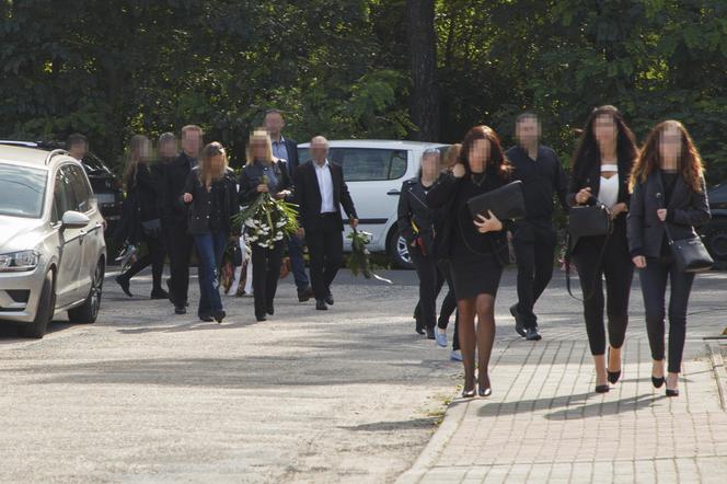 "Ślub wezmą teraz w niebie". Pogrzeb ofiar wypadku w Świecy