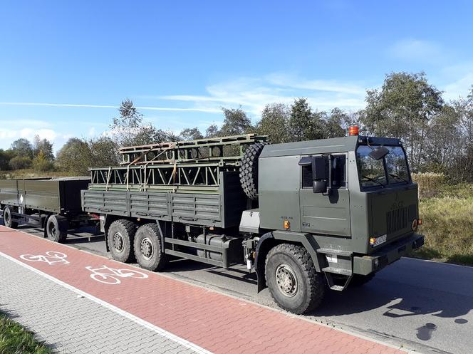 Rusza budowa  tymczasowego mostu na rzece kamienicy  