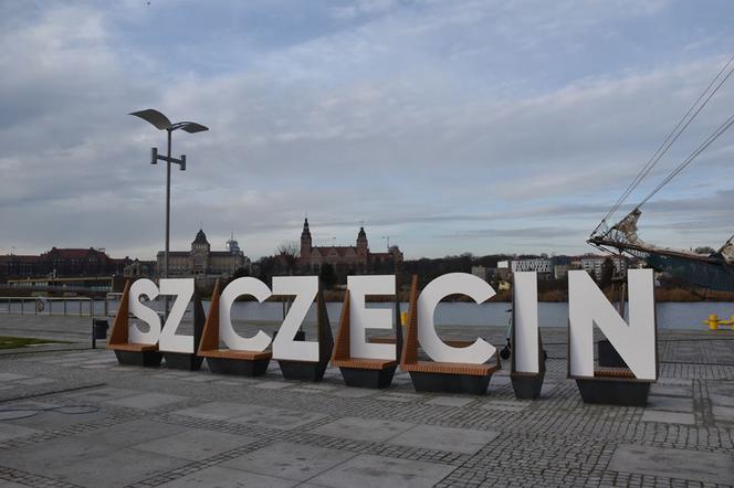 Napis Szczecin na Łasztowni