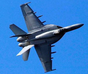 Samoloty  F-15, F/A 18